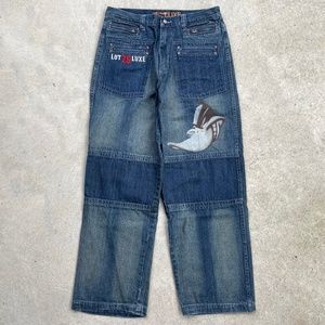 Lot 29 Luxe Daffy Duck Denim Jeans - size 32